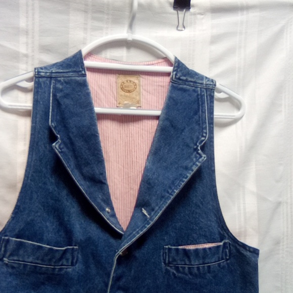 Wah maker vest sz small - Picture 2 of 4